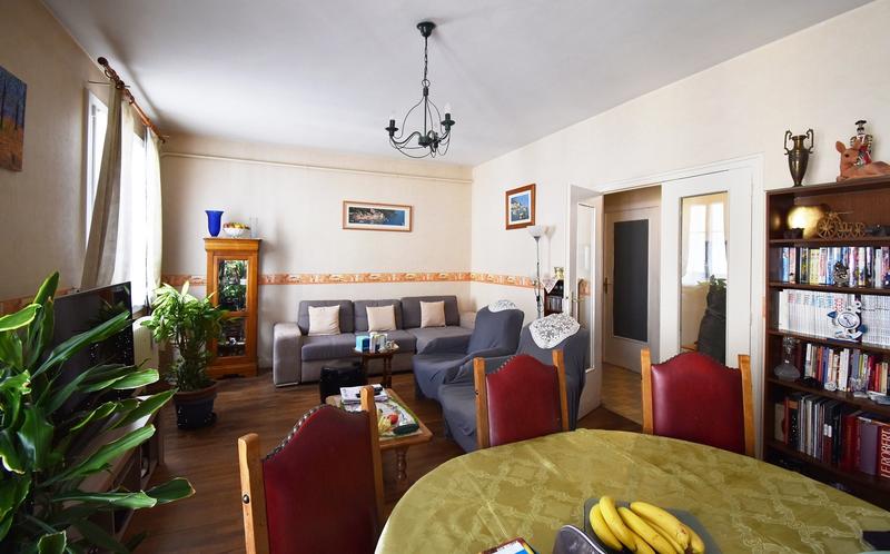 Appartement - 81 m² - 3 pièces