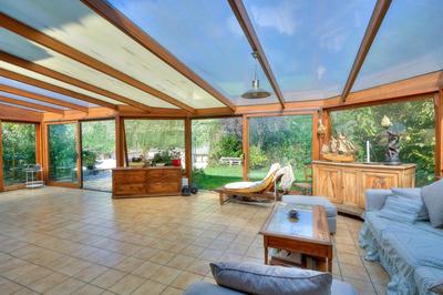 Maison - 210 m² - 8 pièces