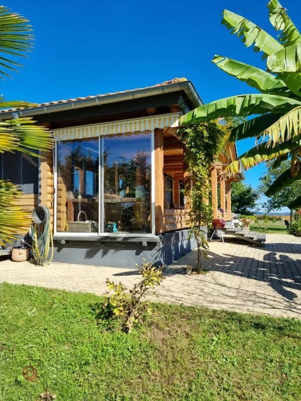 Maison de bois - 180 m² - 5 pièces