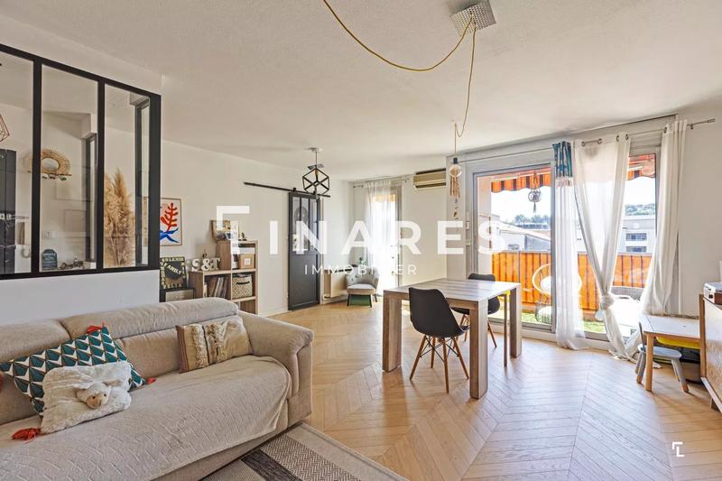 Appartement - 87 m² - 4 pièces
