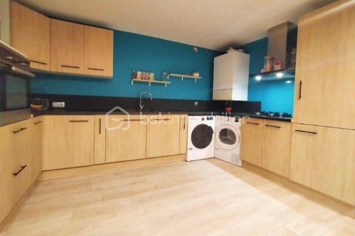 Appartement - 175 m² - 6 pièces