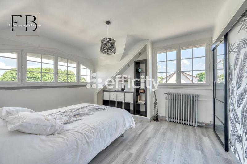 Maison - 150 m² - 7 pièces