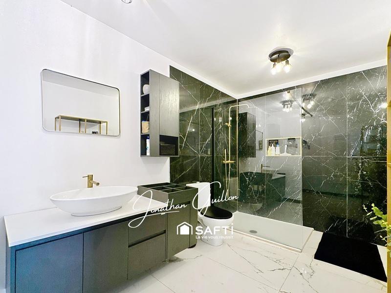 Maison - 181 m² - 7 pièces