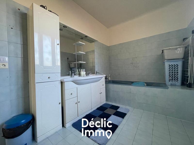 Maison - 135 m² - 6 pièces