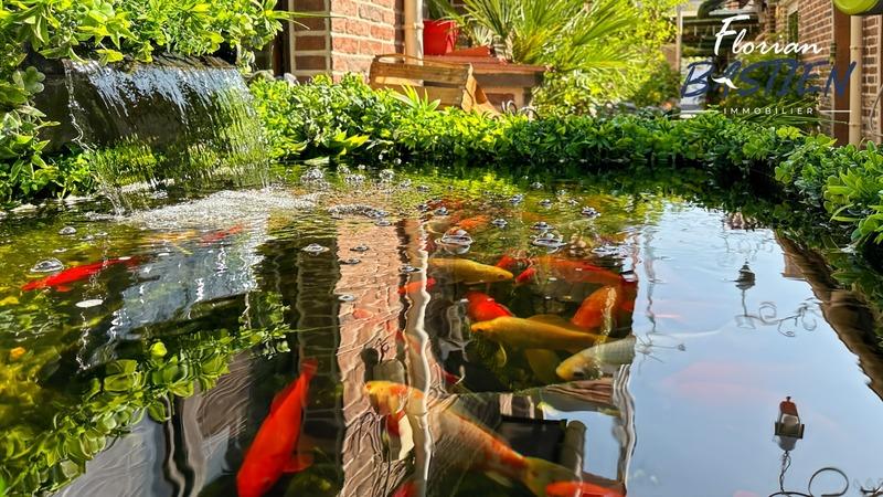 Maison - 327 m² - 15 pièces