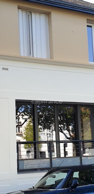 Maison - 204 m² - 6 pièces