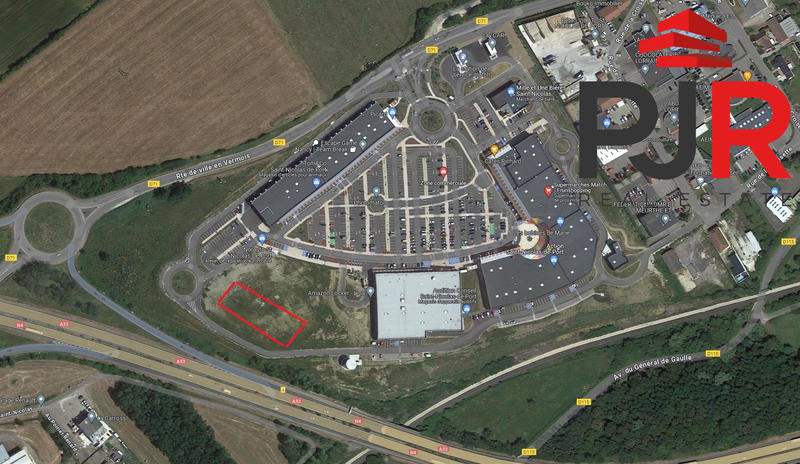 Local d'activités - 183 m²