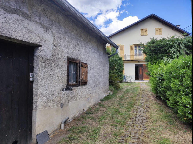 Maison - 206 m² - 7 pièces