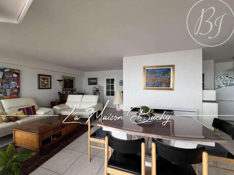 Appartement - 110 m² - 4 pièces