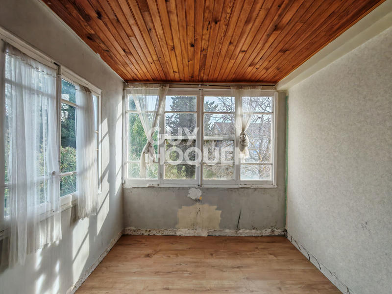 Maison - 180 m² - 6 pièces