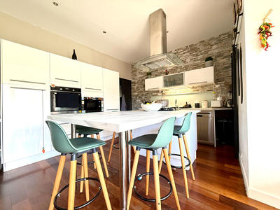 Maison - 102 m² - 4 pièces