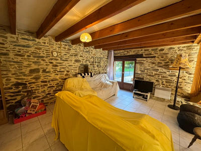 Maison - 98 m² - 6 pièces