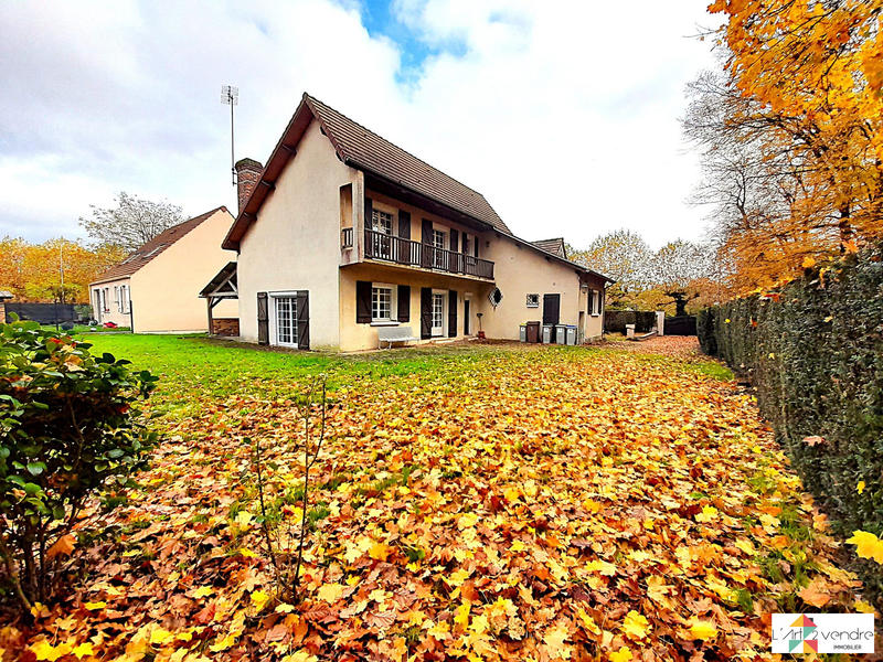 Maison - 176 m² - 6 pièces