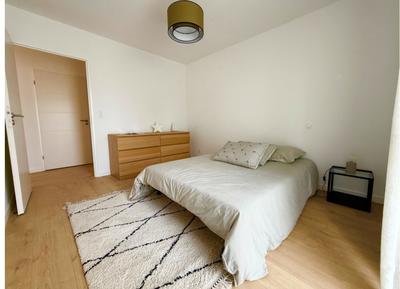 Appartement - 75 m² - 3 pièces