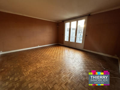 Appartement - 90 m² - 4 pièces
