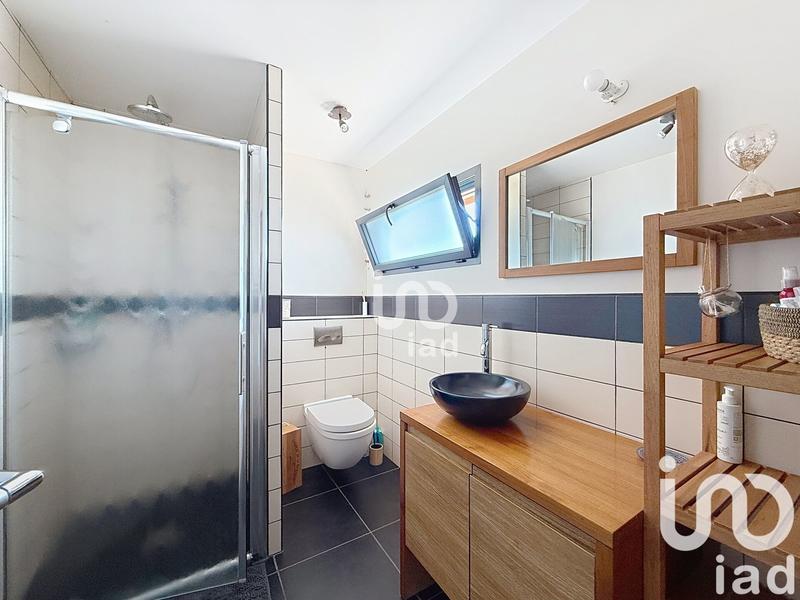 Maison - 180 m² - 6 pièces