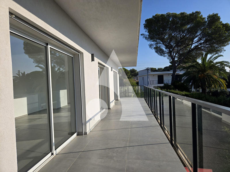 Appartement - 80 m² - 3 pièces