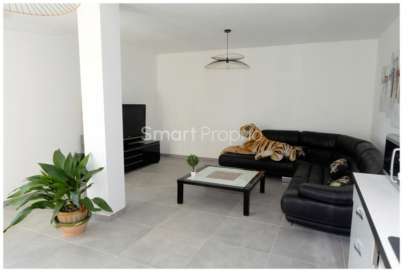 Villa - 240 m² - 9 pièces