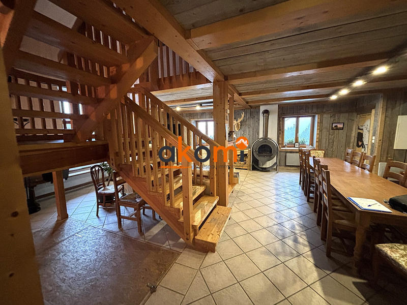 Maison - 510 m² - 20 pièces