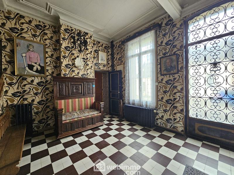 Maison - 353 m² - 9 pièces