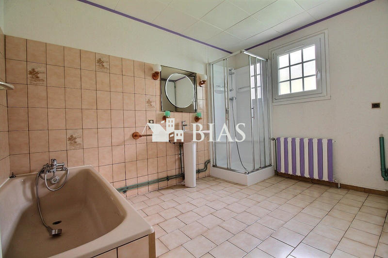 Maison - 123 m² - 7 pièces