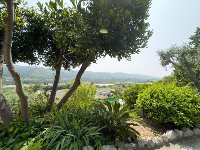 Maison - 204 m² - 6 pièces