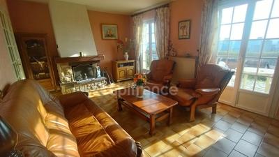 Maison - 99 m² - 5 pièces