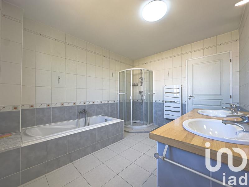 Maison - 127 m² - 5 pièces