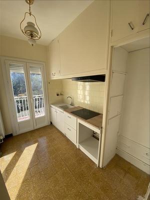 Maison - 98 m² - 5 pièces