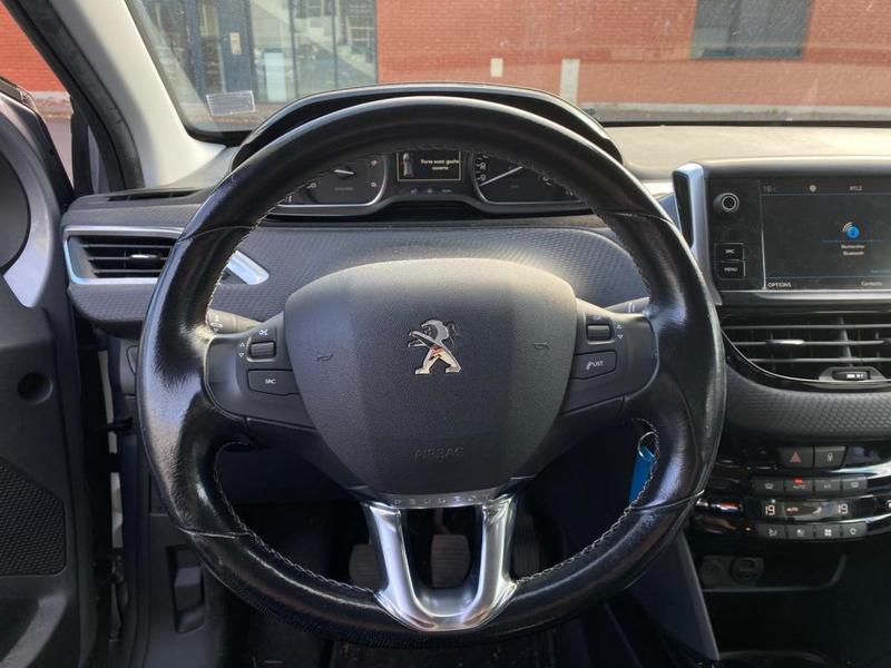 Peugeot 2008 1.6 Bluehdi 100cv Carplay/Radars Ar/Roue de Secours/Gps