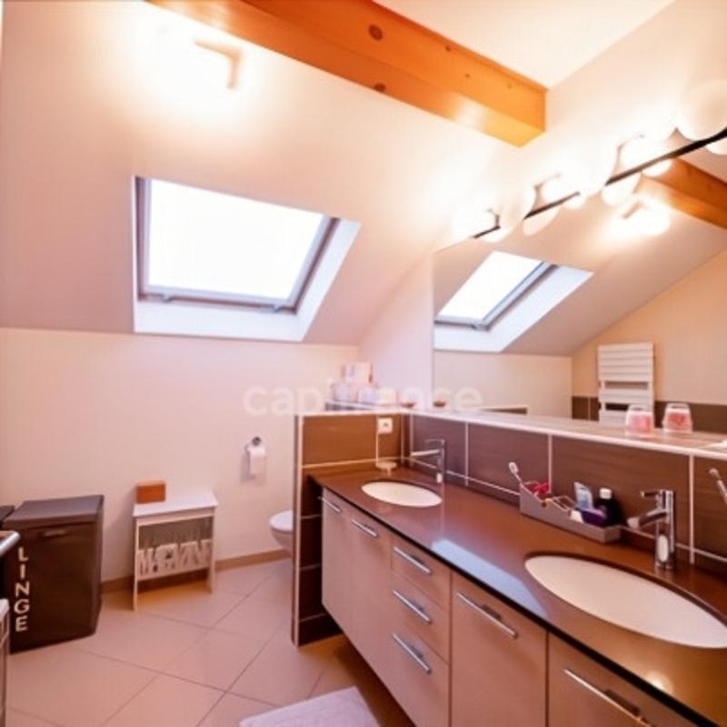 Maison - 179 m² - 8 pièces