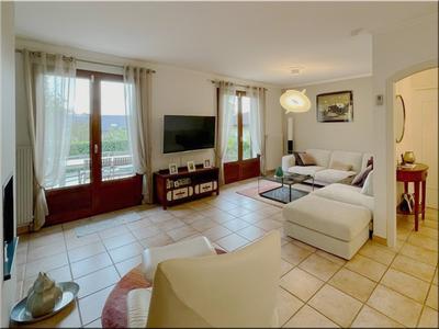 Maison - 152 m² - 6 pièces