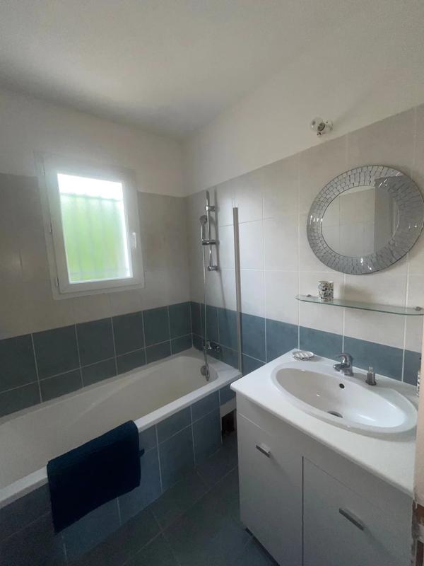 Villa - 90 m² - 4 pièces