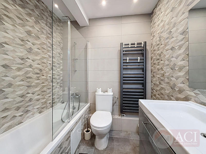 Maison - 97 m² - 5 pièces