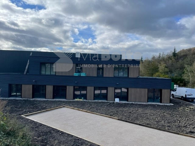 Local d'activités - 365 m²