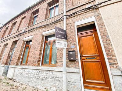 Maison - 94 m² - 4 pièces