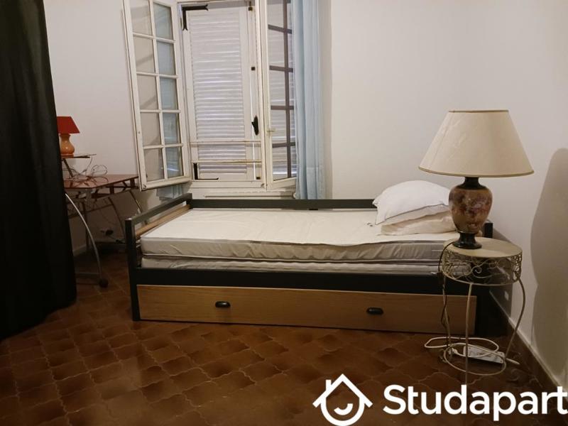 Chambre - 12 m² - 1 pièce