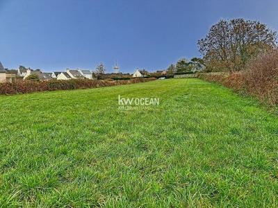 Terrain constructible - 3 700 m²