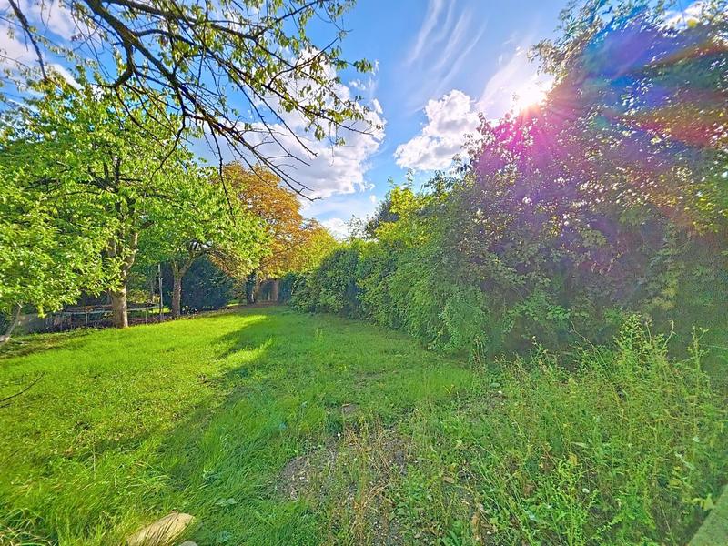 Maison - 317 m² - 9 pièces