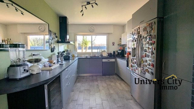 Maison - 186 m² - 7 pièces