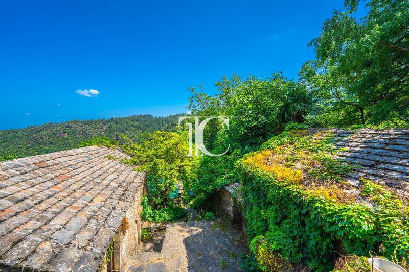 Maison - 97 m² - 5 pièces