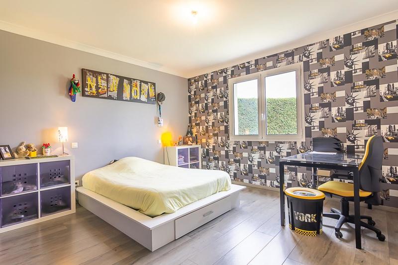 Maison - 235 m² - 7 pièces