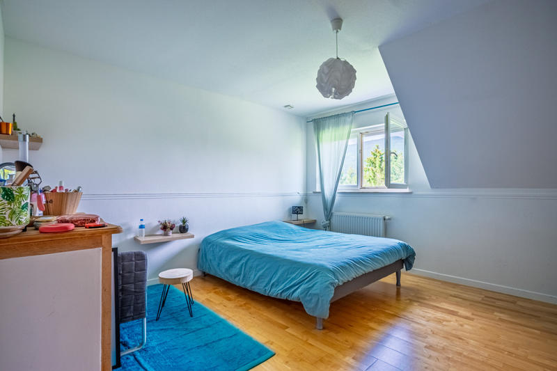 Maison - 250 m² - 7 pièces