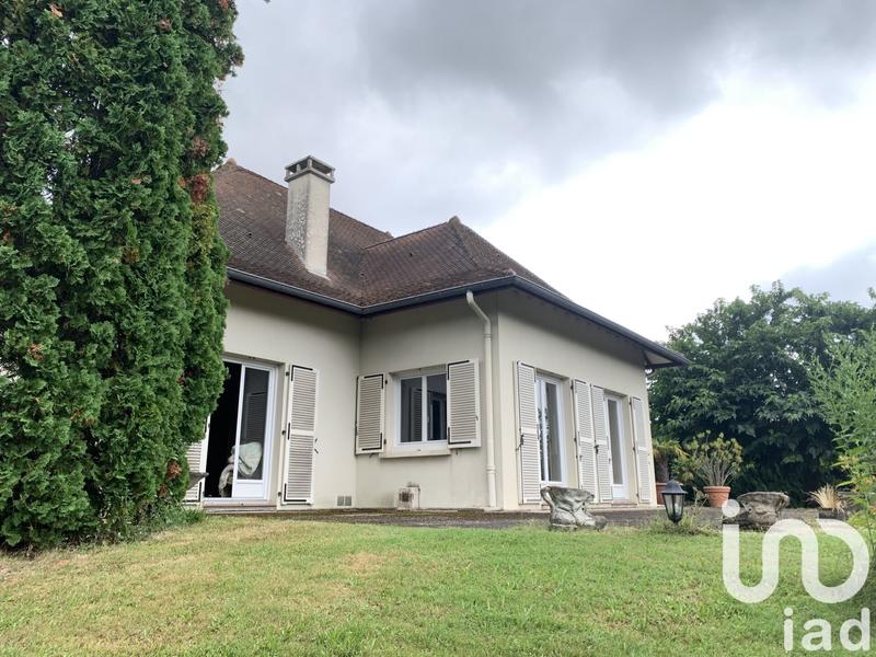 Maison - 220 m² - 7 pièces