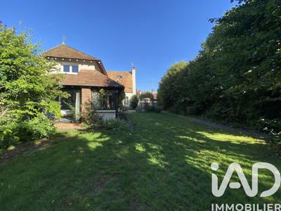 Maison - 186 m² - 7 pièces