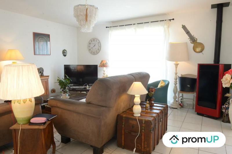 Maison traditionnelle - 88 m² - 4 pièces