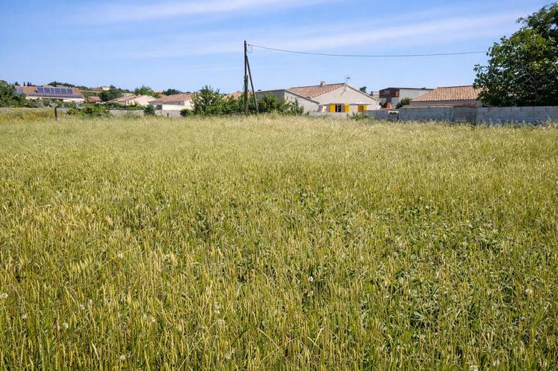 Terrain constructible - 785 m²