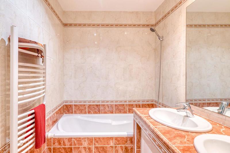 Appartement - 79 m² - 3 pièces