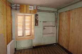 Maison - 180 m² - 8 pièces