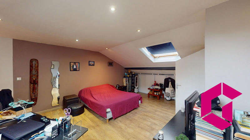 Maison - 105 m² - 4 pièces